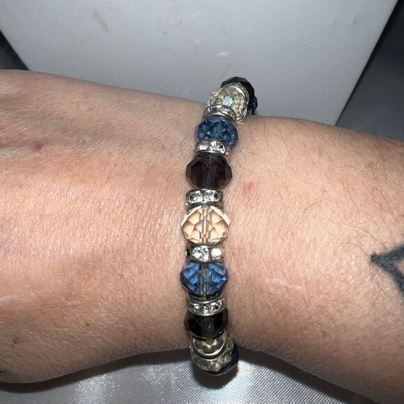 Blue and‎ Clear Crystal Stretch Bracelet - Picture 1 of 7